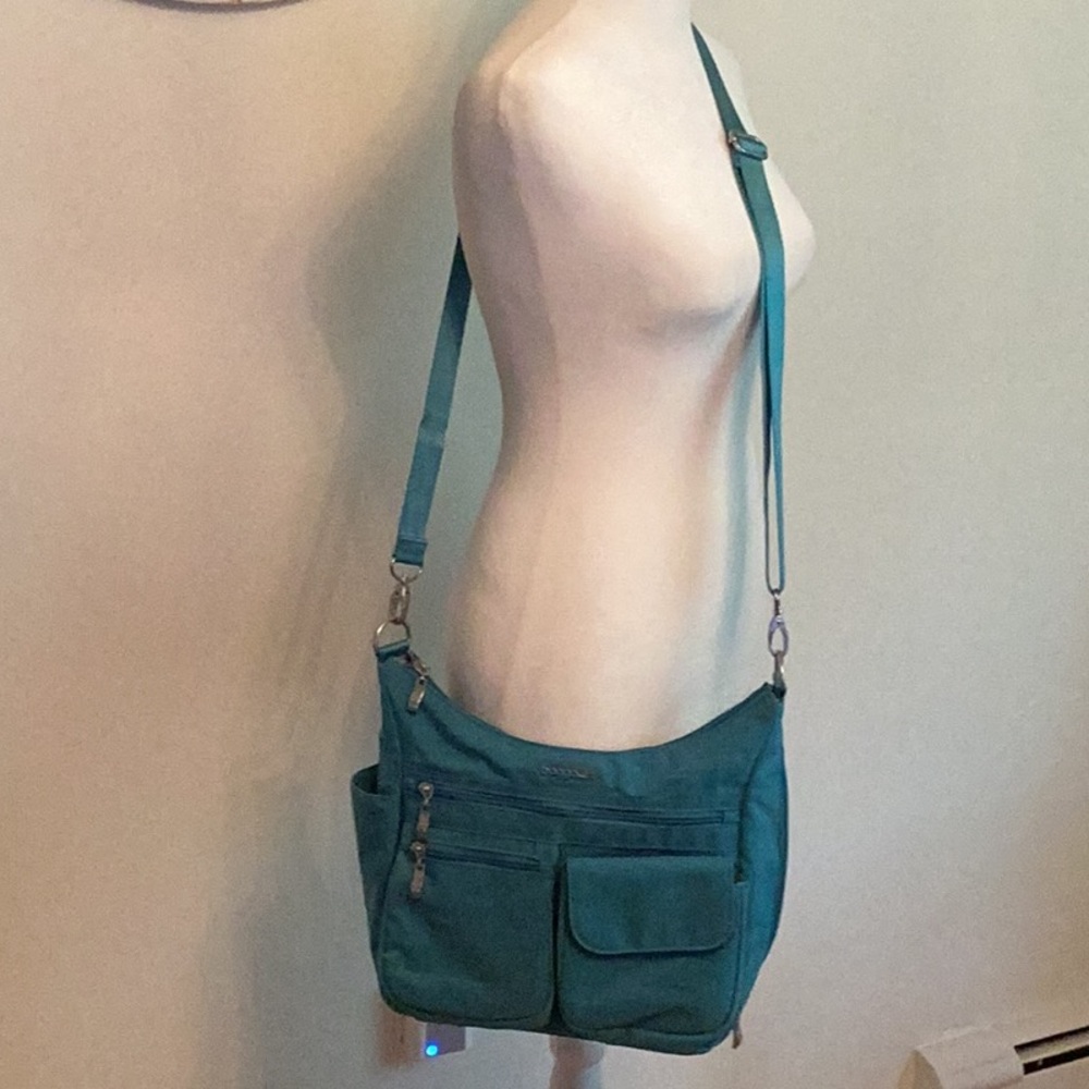 Baggallini Modern Everywhere Crossbody Bag - Seaside Blue - Picture 2 of 9